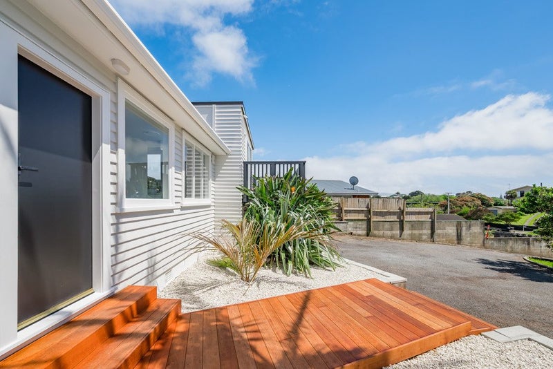 14 Kowhai Grove, Raumati Beach, Paraparaumu - Carousel 2