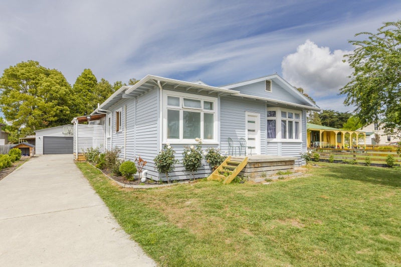 20 Knorp Street, Otane - Carousel 1