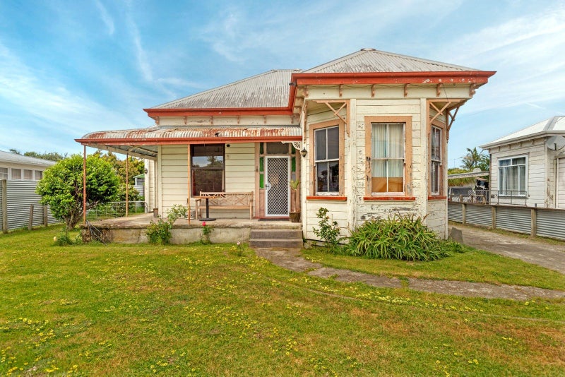 8 Waverley Street, Elgin, Gisborne - Carousel 1