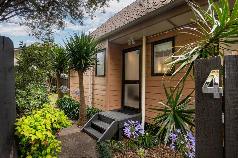4/1284 New North Road, Avondale, Auckland - Carousel 1