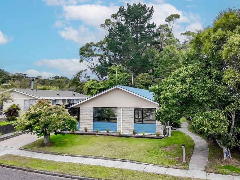 182 Jollie Street, Hokitika - Carousel 1