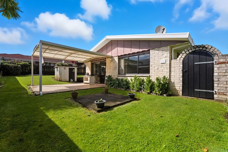 10 Edgehill Place, Te Puke, Te Puke - Carousel 1