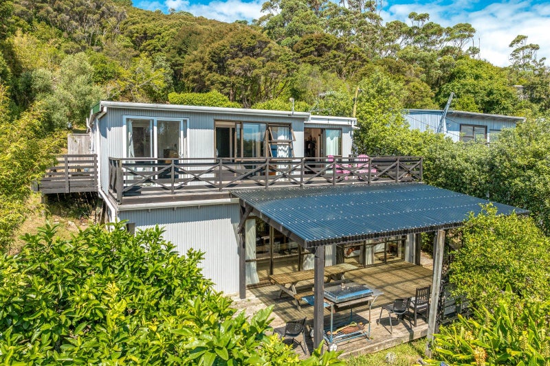 57 O'Brien Road, Omiha, Waiheke Island - Carousel 2