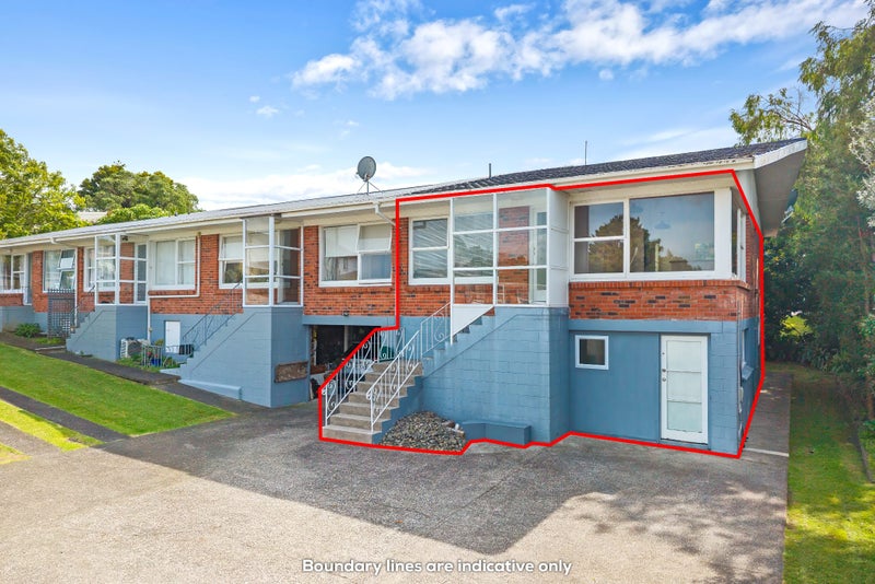 1/11 Evelyn Place, Hillcrest, Auckland - Carousel 1