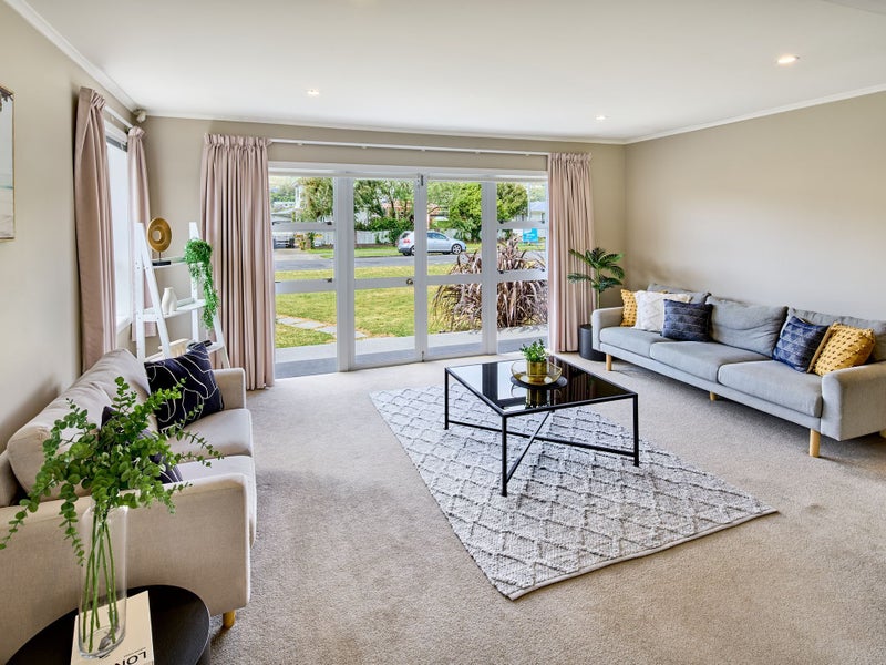 13 Nathan Street, Tawa, Wellington - Carousel 2