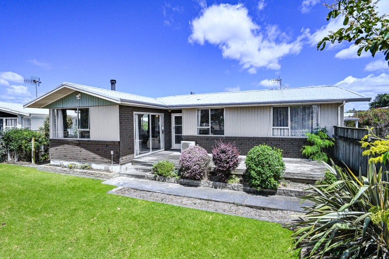 75 Sunderland Drive, Flaxmere, Hastings - Carousel 1