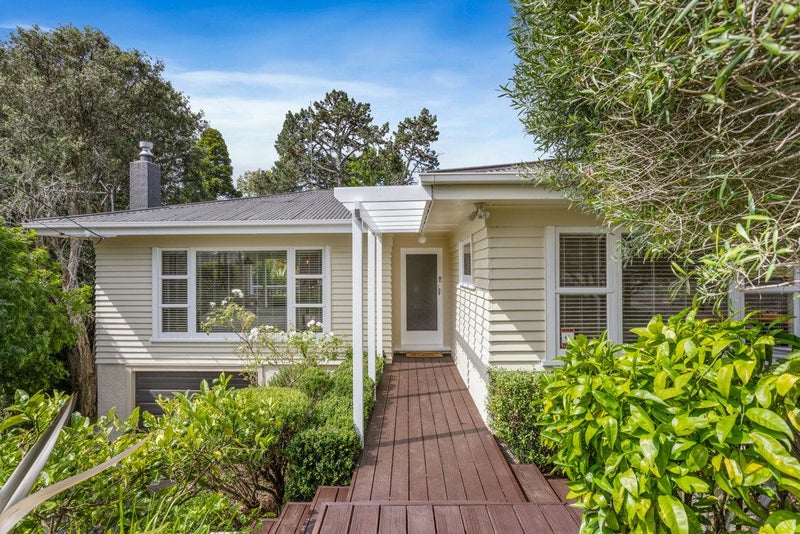 11 Waters Place, New Lynn, Auckland - Carousel 1