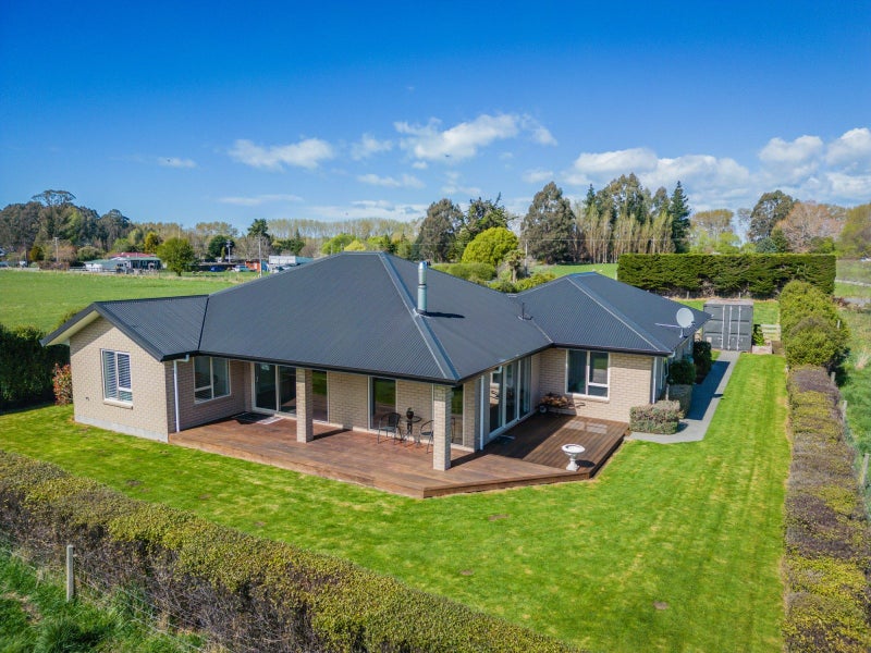 18 Hopkinson Road, Temuka, Temuka - Carousel 1