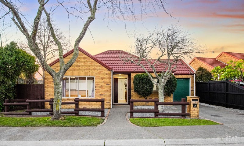 2 Kilmarnock Avenue, Ranui, Auckland - Carousel 1