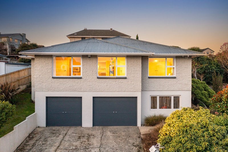 20 Napier Street, Belleknowes, Dunedin - Carousel 1