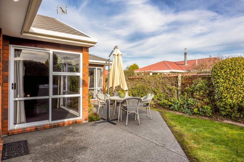 2/137 Sawyers Arms Road, Northcote, Christchurch - Carousel 14