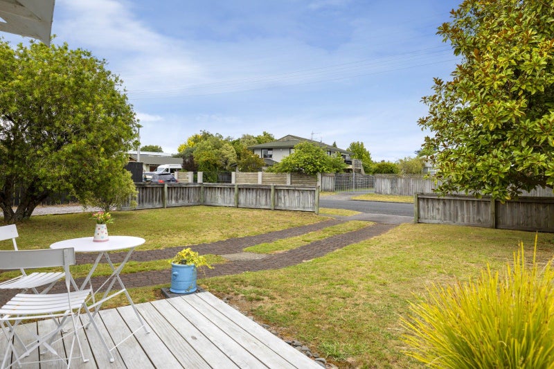 1/17 Rainbow Drive, Rainbow Point, Taupō - Carousel 2