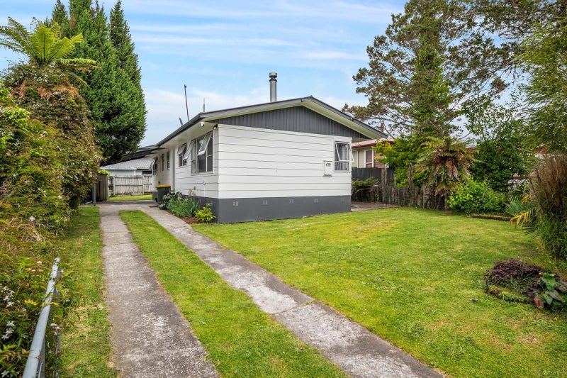 45 Collie Drive, Pukehangi, Rotorua - Carousel 1