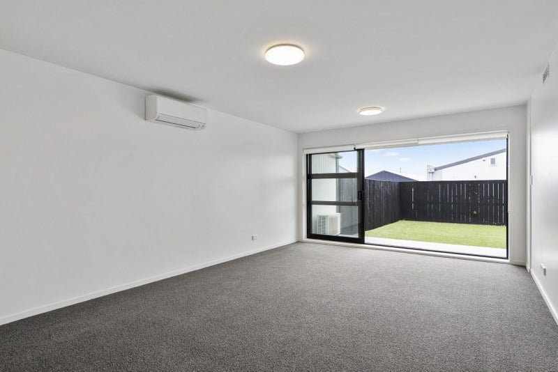 1H/4045 Great North Road, Glen Eden, Auckland - Carousel 2