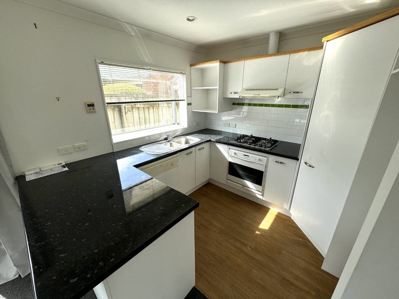 14 Pohutukawa Grove, Titahi Bay, Porirua - Carousel 2