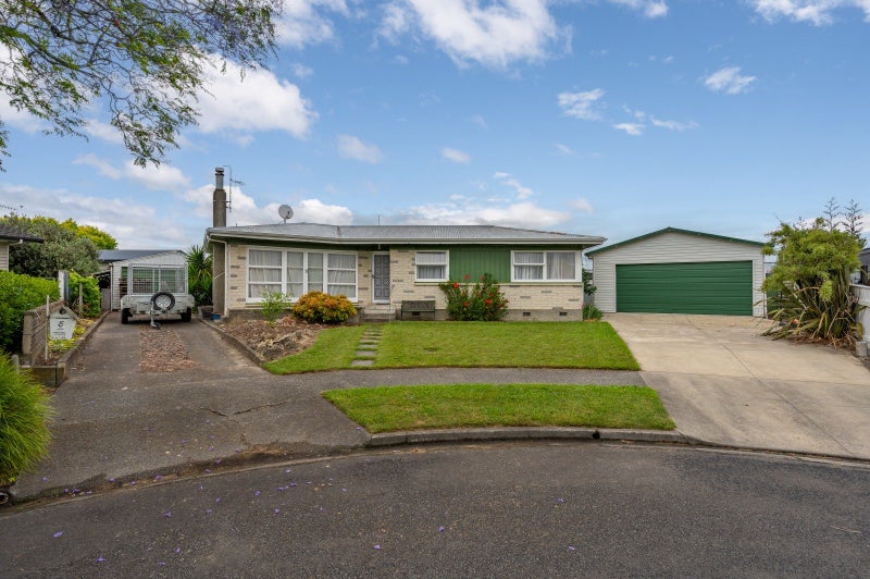 8 Hulme Place, Greenmeadows, Napier - Carousel 1