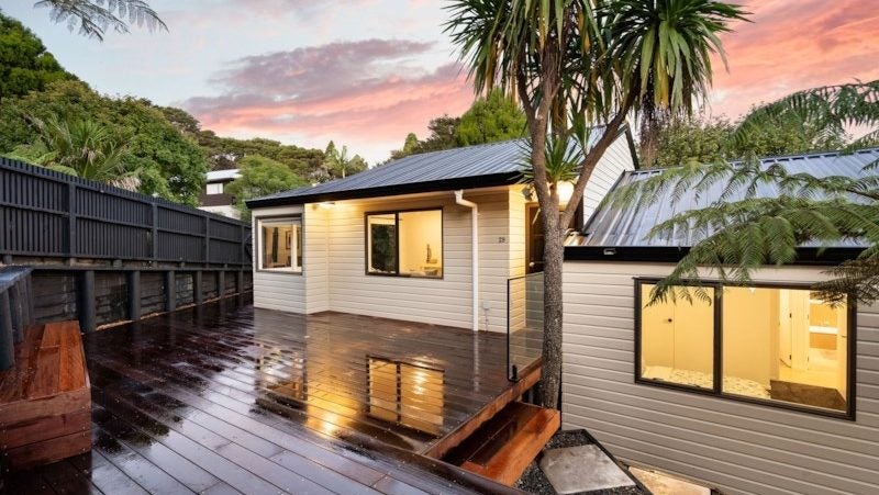 29 Darcy Place, Massey, Auckland - Carousel 1