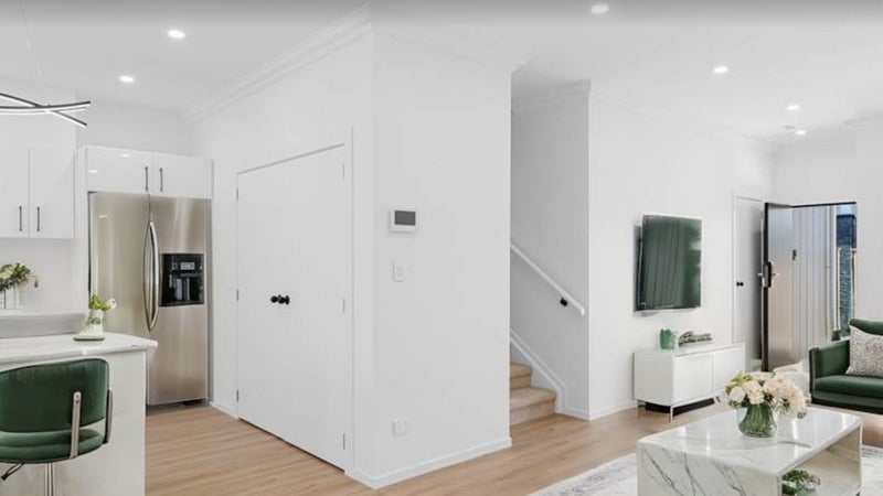 12C Italia Grove, Mount Wellington, Auckland - Carousel 1