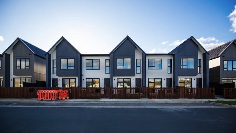 9 Resnik Crescent, Kumeu - Carousel 1