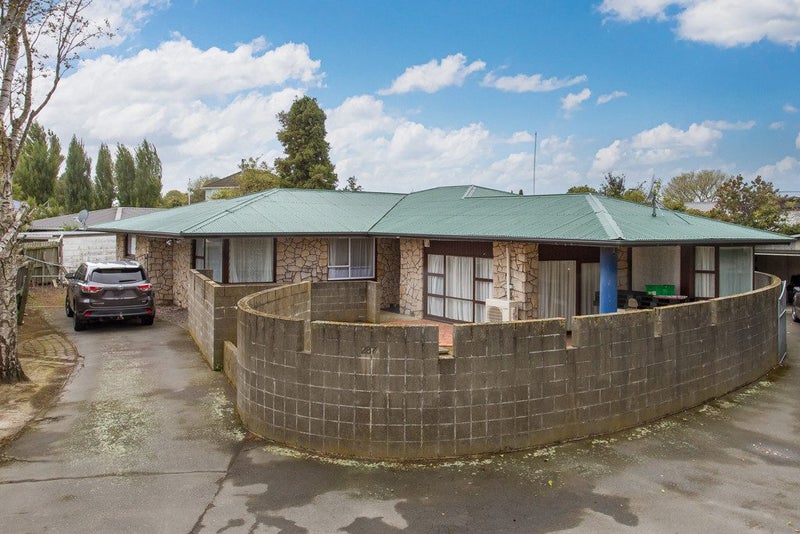 17 Woodham Courts, Linwood, Christchurch - Carousel 1