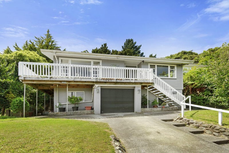 37 Thomas Street, Stokes Valley, Lower Hutt - Carousel 2