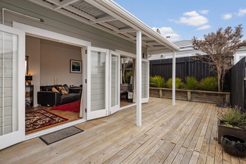 6 Millward Street, Newtown, Wellington - Carousel 1