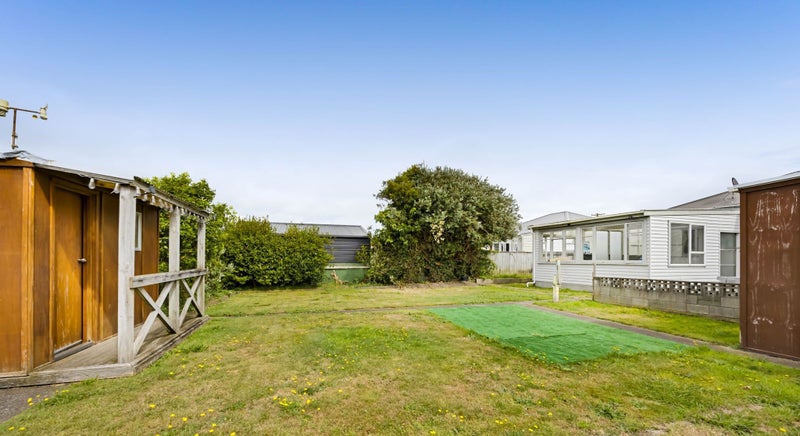 8 George Street, Hawera - Carousel 2