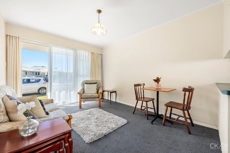 8/238 Muritai Road, Eastbourne, Lower Hutt - Carousel 2