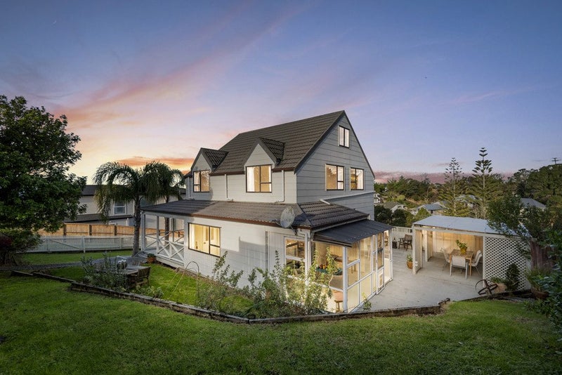 1/163 Oaktree Avenue, Browns Bay, Auckland - Carousel 1