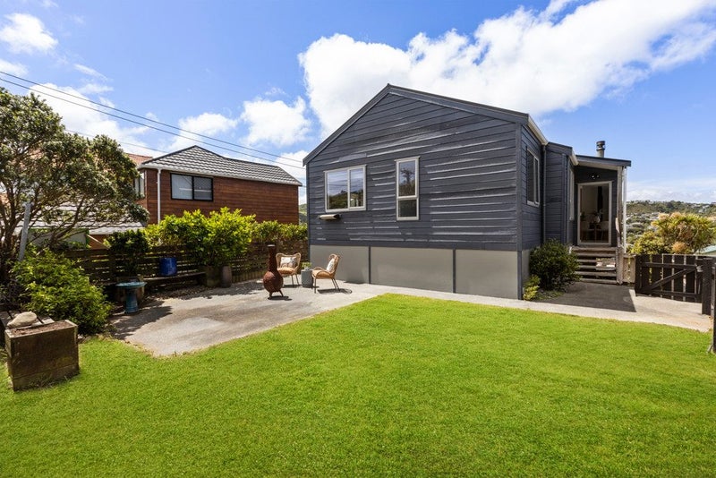 65A Rhine Street, Island Bay, Wellington - Carousel 1