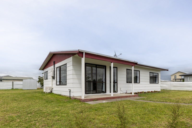 3 Holmes Place, Flaxmere, Hastings - Carousel 1