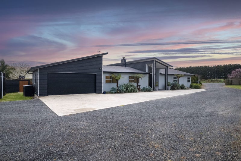 51 Waikawa Beach Road, Levin - Carousel 40