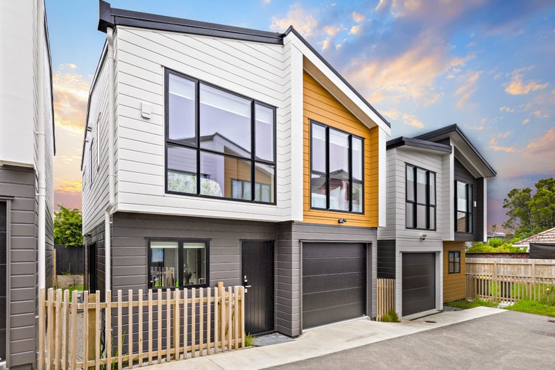 106C Taikata Road, Te Atatu Peninsula, Auckland - Carousel 1