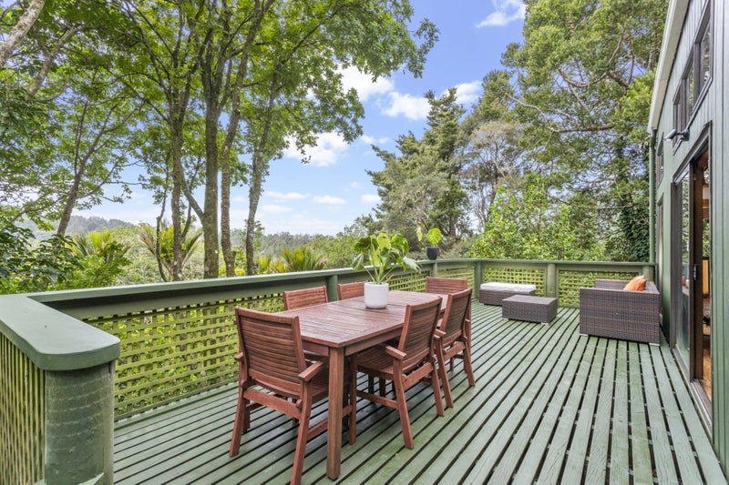 Property Valuation for 18 Tinopai Road, Titirangi, Waitakere City