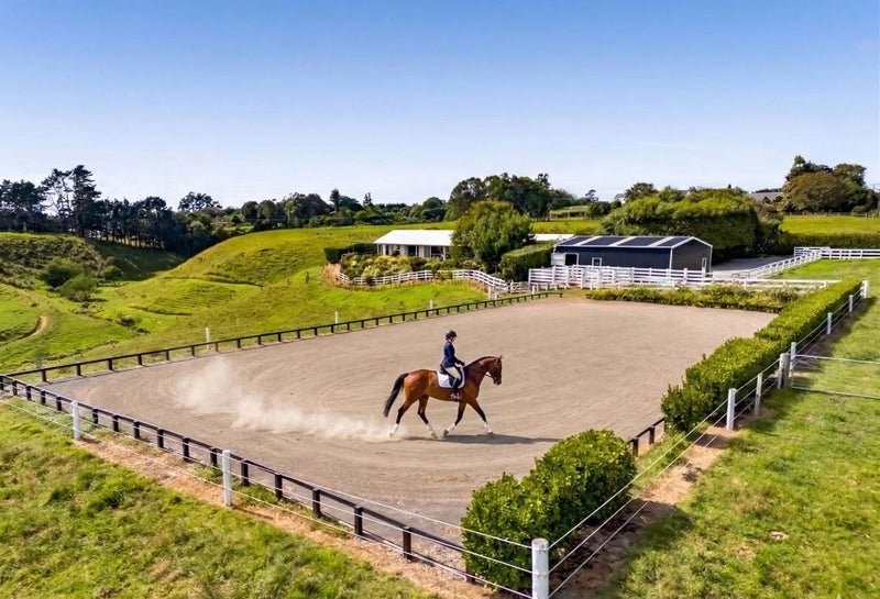 167 Henwood Road, Bell Block, New Plymouth, Taranaki - Carousel 1