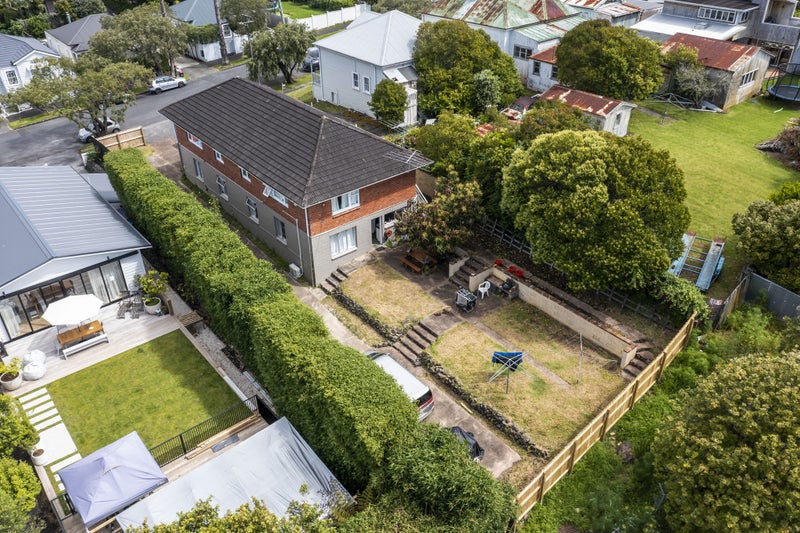 43 Sackville Street, Grey Lynn, Auckland - Carousel 1