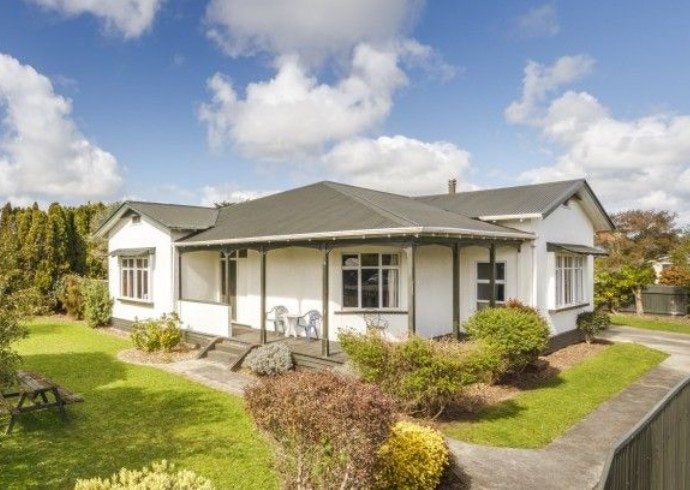 1 Ngaio Street, West End, Palmerston North - Carousel 1