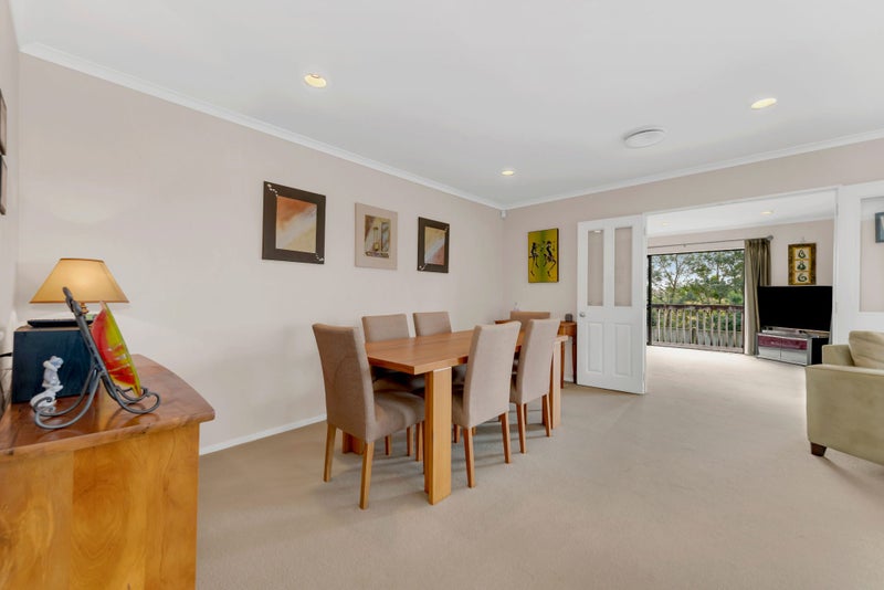 35 Fergy Crescent, Wattle Downs, Auckland - Carousel 25