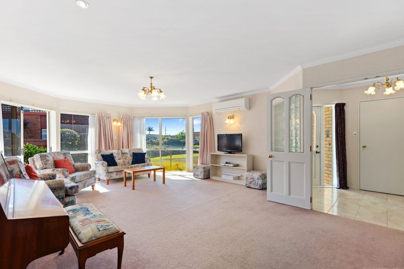 48 Bayfair Drive, Mount Maunganui, Mount Maunganui - Carousel 2