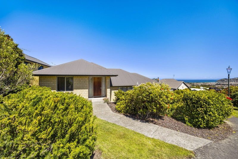 3 Gowan Close, Shiel Hill, Dunedin - Carousel 1