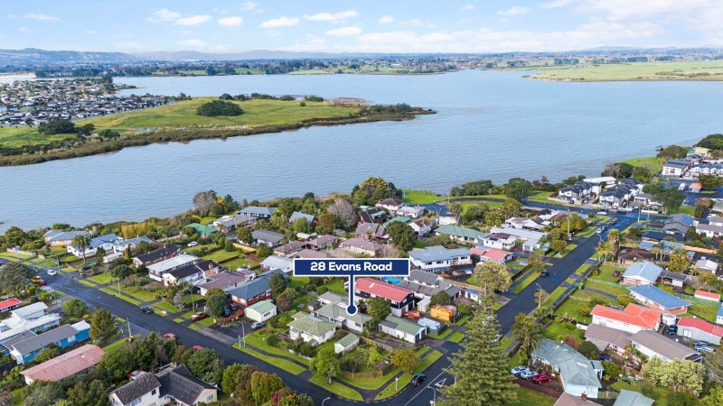 28 Evans Road, Weymouth, Auckland - Carousel 25