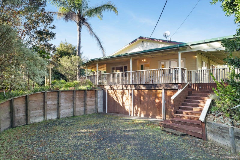 62 Hull Road, Waiuku, Waiuku - Carousel 2