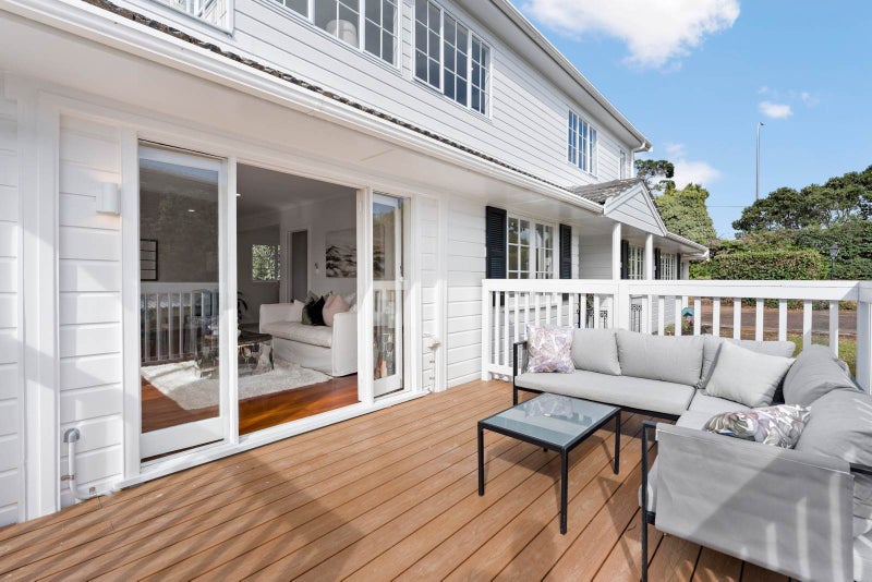 355 East Coast Road, Mairangi Bay, Auckland - Carousel 2