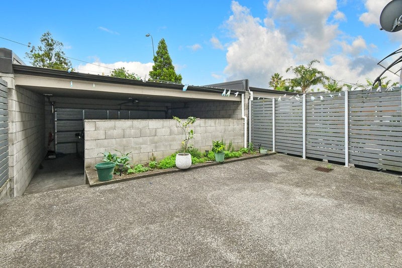 11 Manchester Drive, Flat Bush, Auckland - Carousel 15