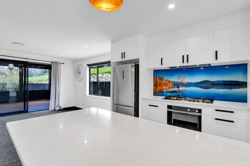 12 Jersey Place, Bell Block, New Plymouth - Carousel 2