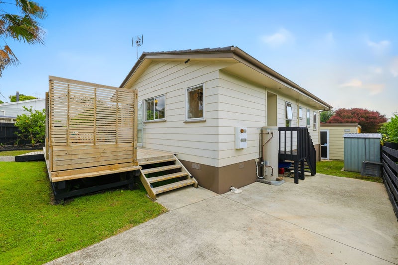 2/16 Crosby Road, West Harbour, Auckland - Carousel 22