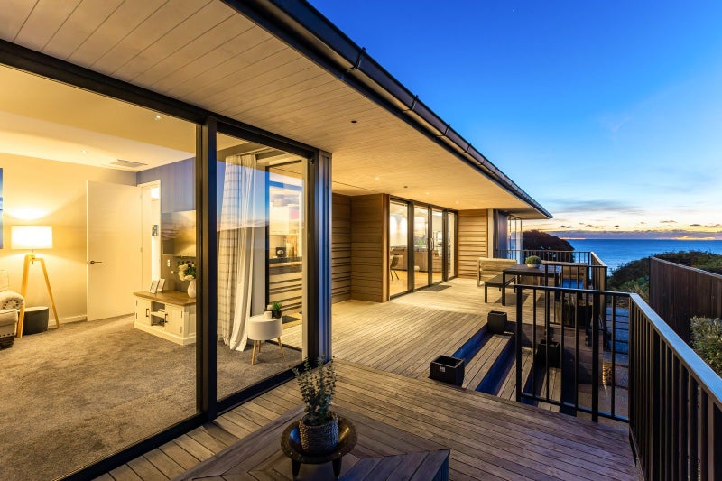 15 Karekare Road, Raumati South, Paraparaumu - Carousel 2