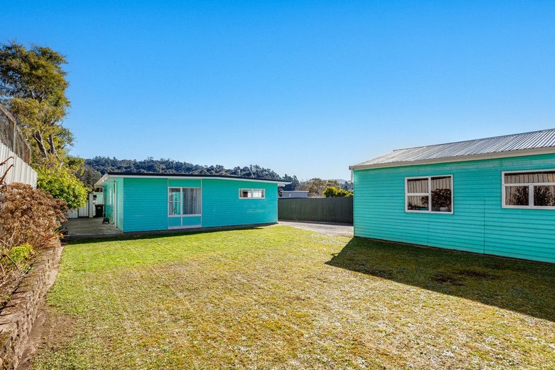 433 Stokes Valley Road, Stokes Valley, Lower Hutt - Carousel 25