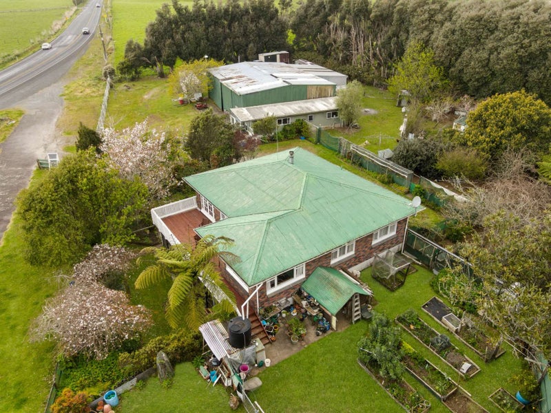 1216 Scenic Drive North, Swanson, Auckland - Carousel 20