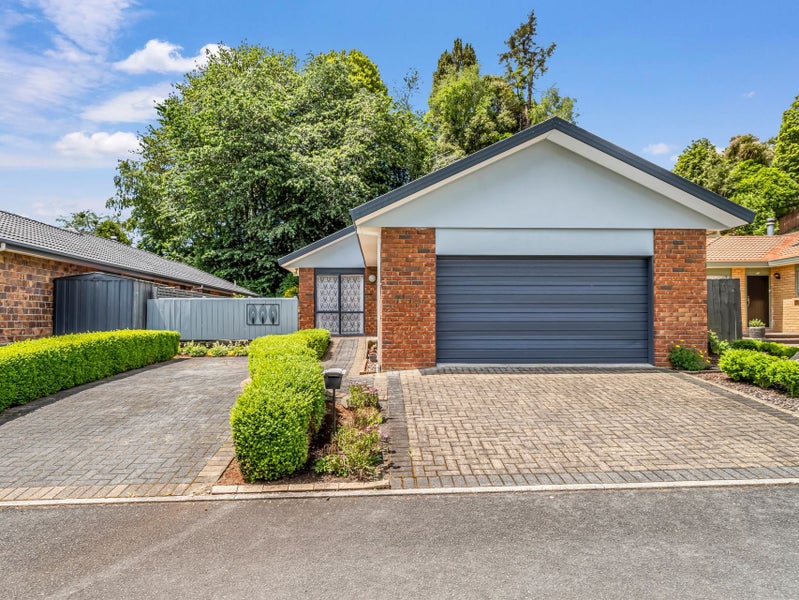 58 Aquarius Drive, Kawaha Point, Rotorua - Carousel 1